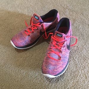 Nike Flyknit Lunar 3 shoes